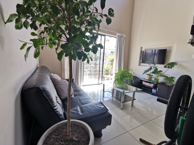 To Let 2 Bedroom Property for Rent in Bloubergrant Western Cape